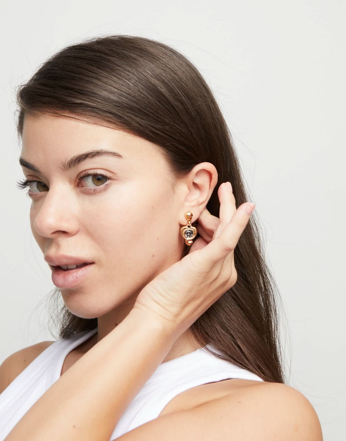 18k Gold Plated Ser Expresiva Black Earrings PEN0997NGRORO0UUNOde50PEN0997NGRORO0U