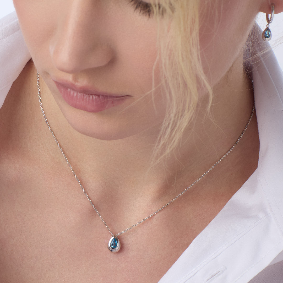 Kit Heath Coast Pebble Blue Swiss Blue Topaz Rhodium Plated 18 Necklace 90190BT