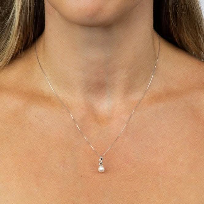 9ct Wg Fresh Water Pearl & Diamond Leaf Design Pendant GP2238W