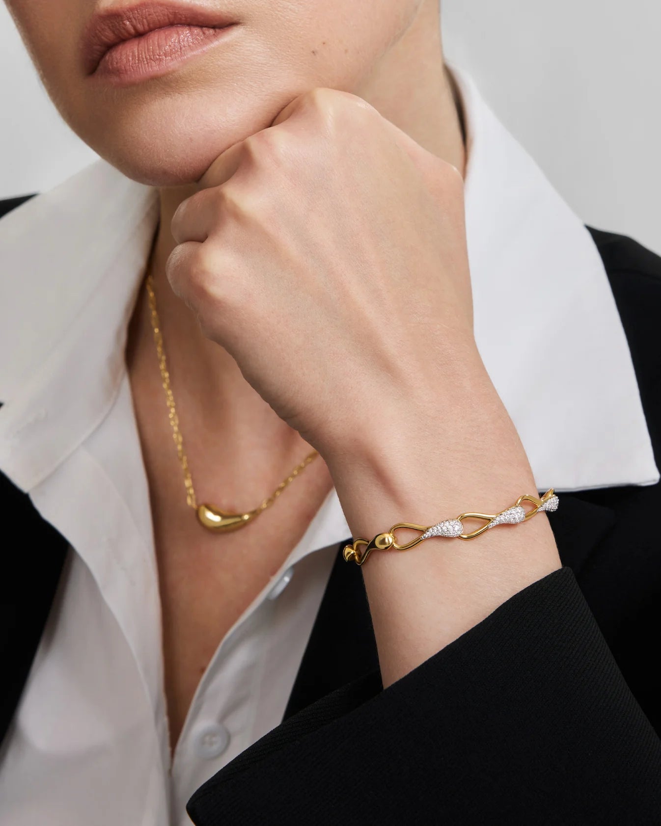 Ania Haie Fluid Light Gold Pavé Sculptural Interlocked Link Bracelet B078-03G
