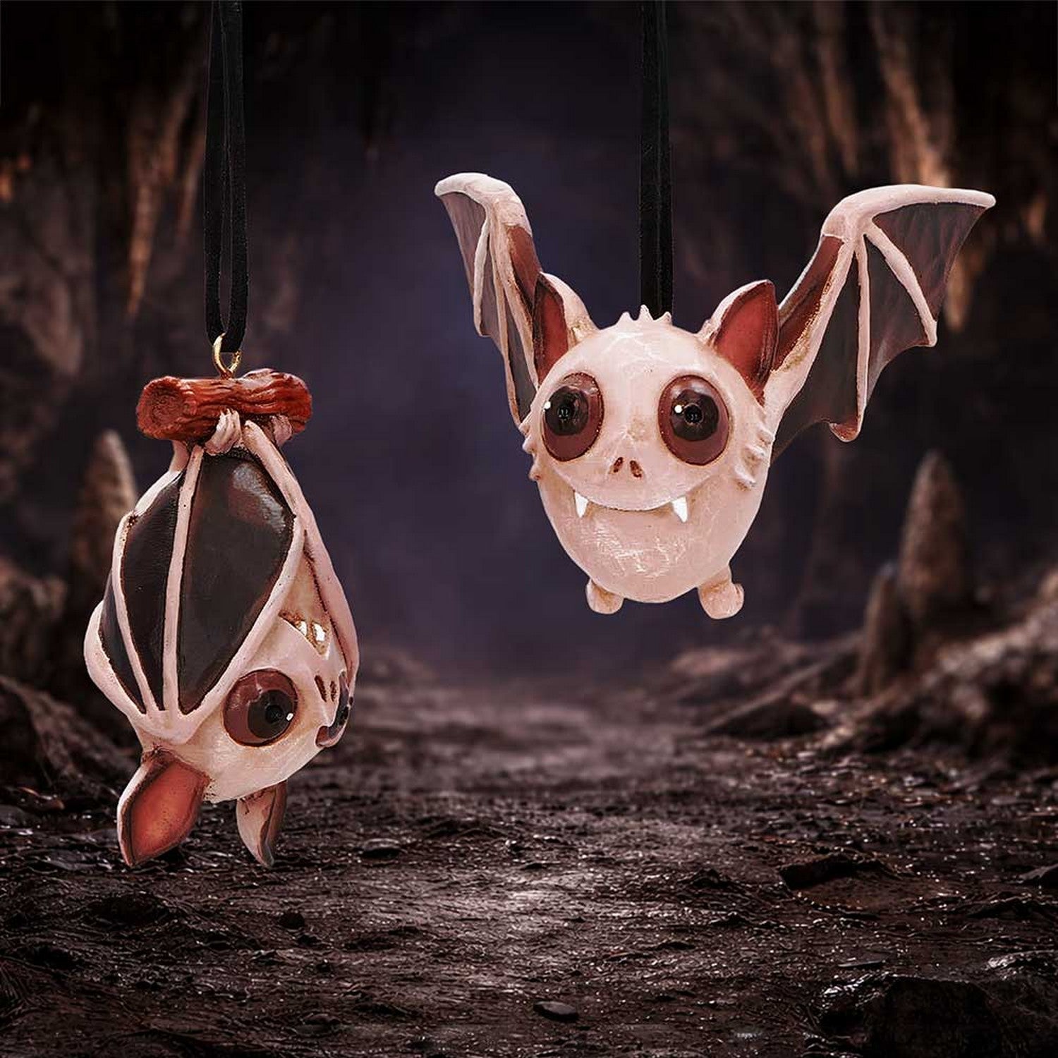 Sneak and Peak Halloween Hanging Ornaments (Set of 2) 6.7cm B7656B26