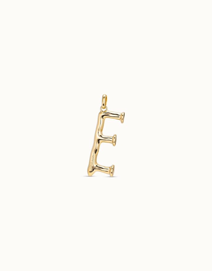 Gimme A Letter E Large Golden Metal Charm CHA0005ORO0000U