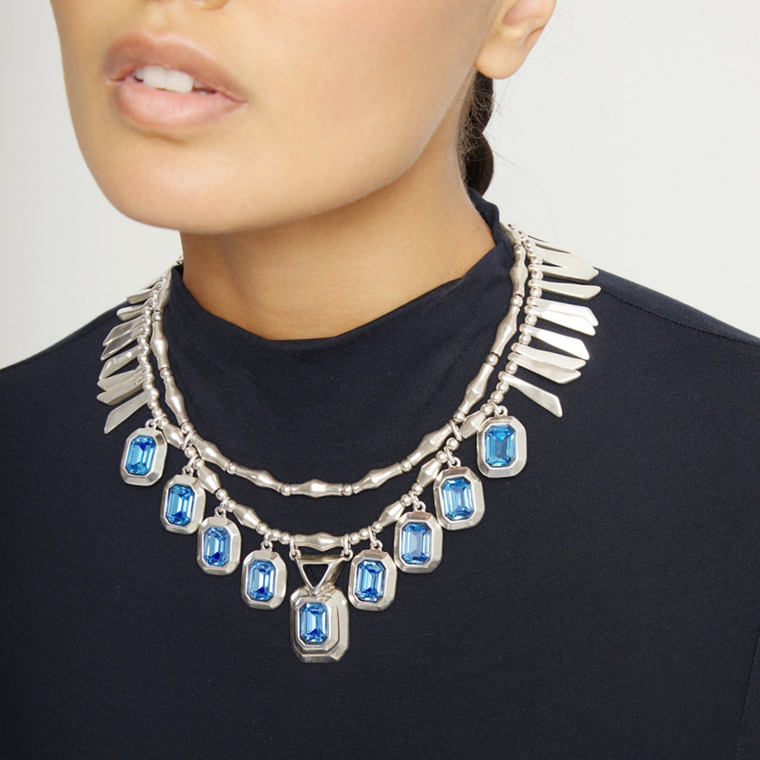 Sterling Silver Plated Limited Edition Blue Faceted Crystal Necklace COL2076AZUMTL