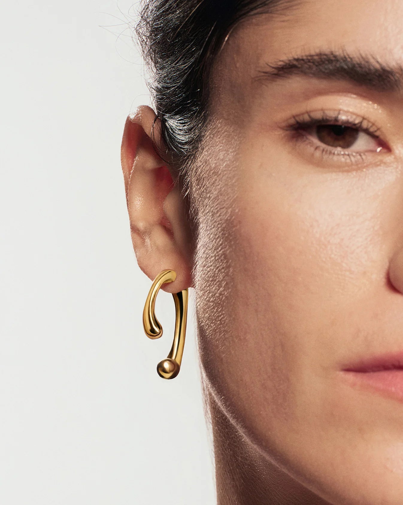 Ania Haie Fluid Light Gold Sculptural Arc Hoop Earrings E078-16G