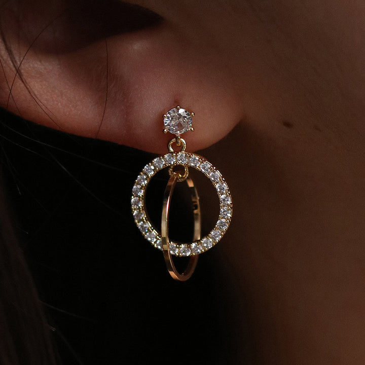 Circle charm dangle earrings-1