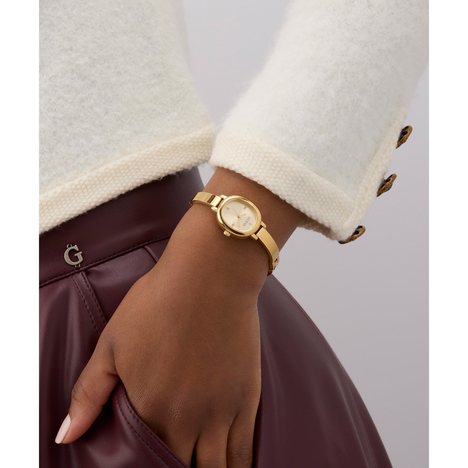 Guess Womens Penelope Champagne Sunray Dial Gold-Tone Stainless Steel Bracelet Watch GW0924L2