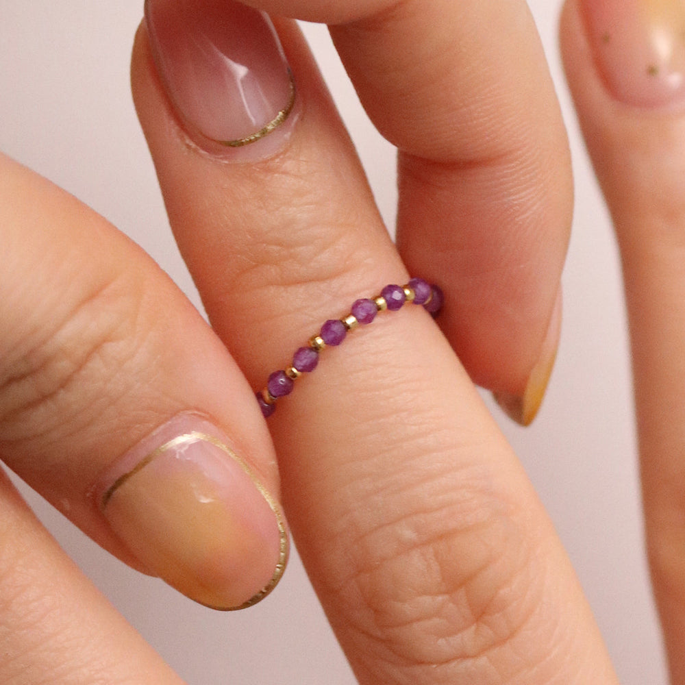 Stretched Gemstone Ring