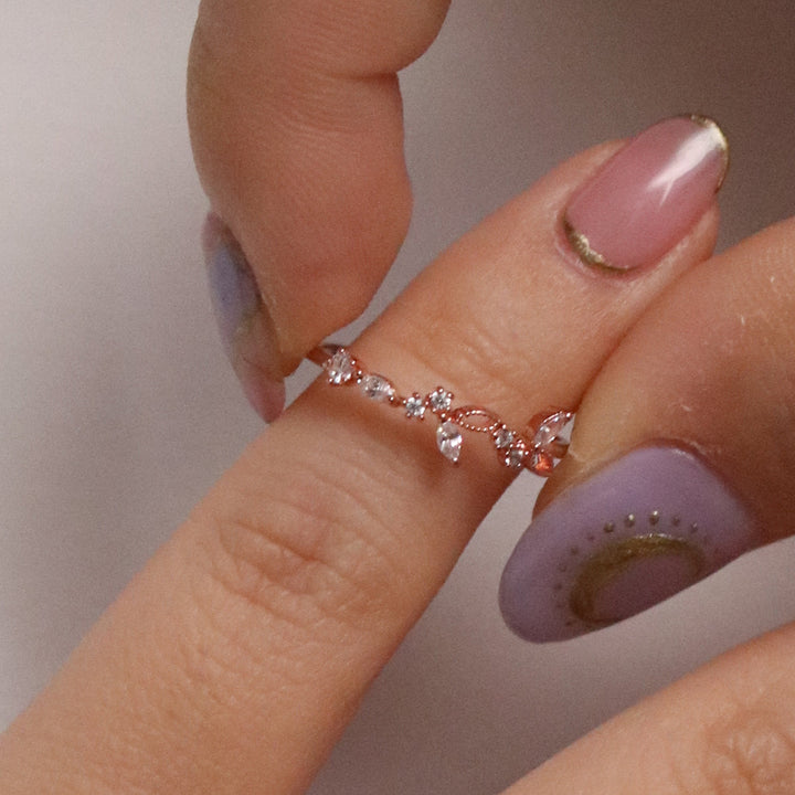 White Cubic branch ring-4