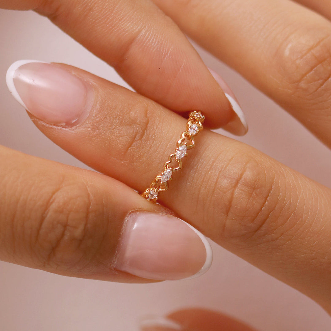 Cubic Relay Heart Ring