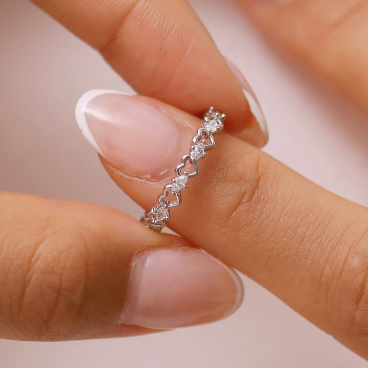 Cubic Relay Heart Ring