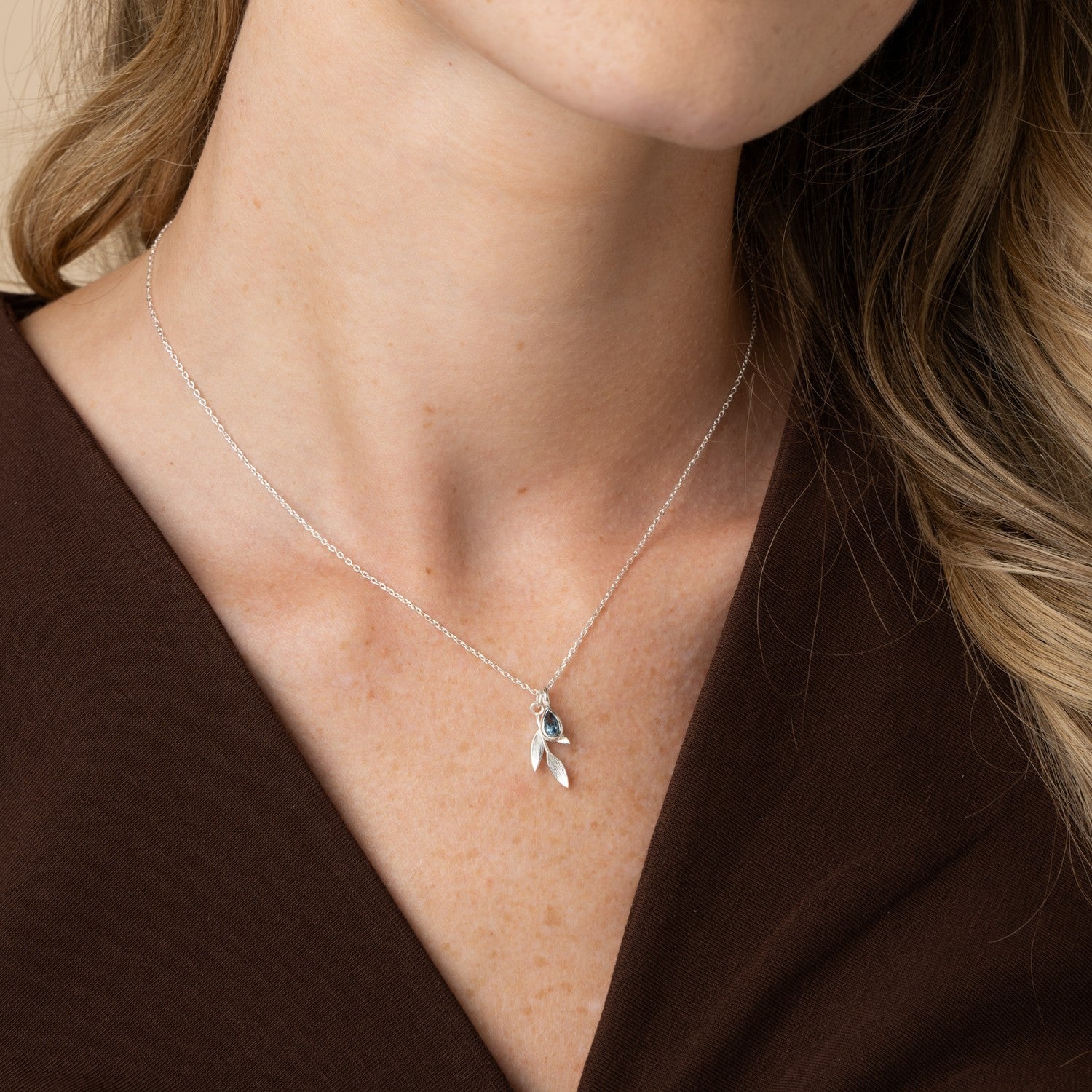 Laura Ashley Asha Leaf Teardrop Charm Necklace N4794