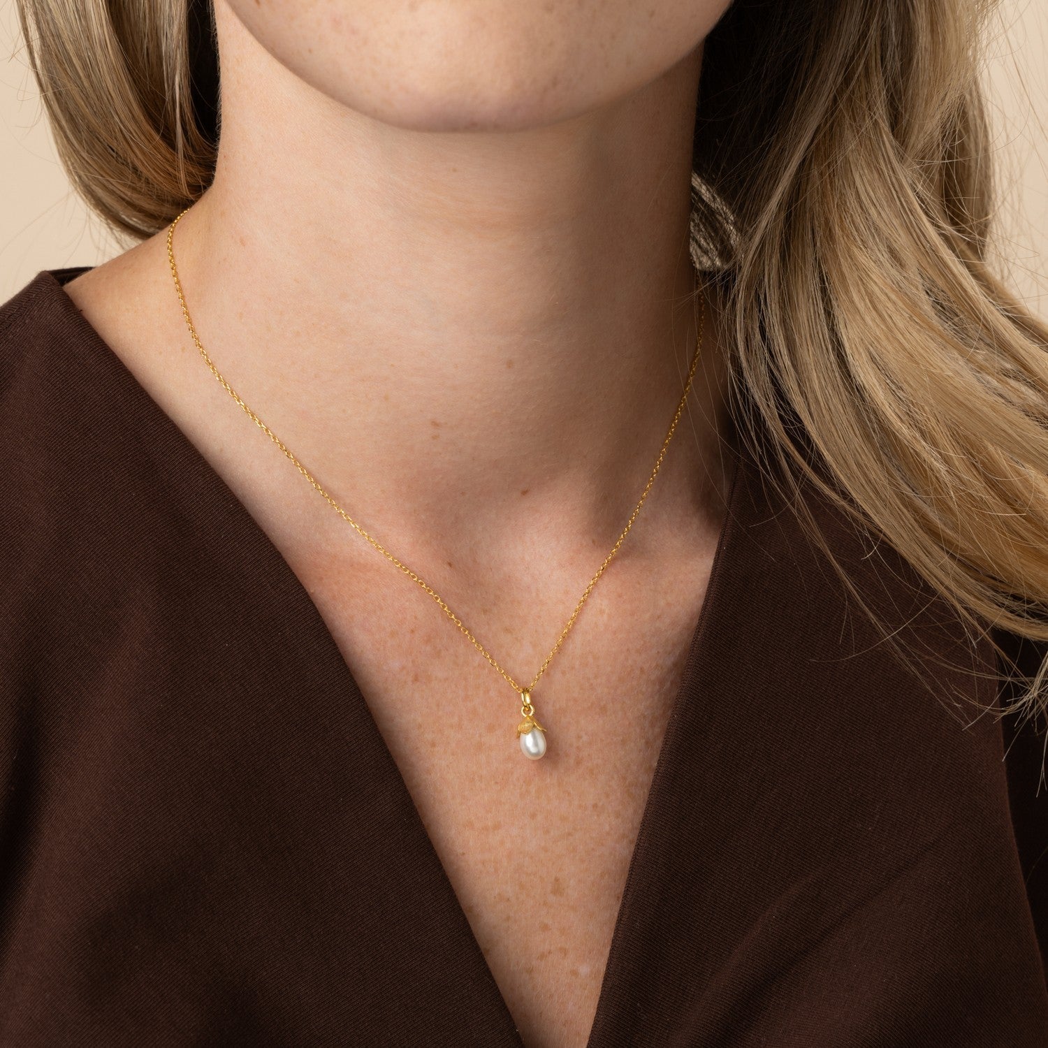 Laura Ashley Lindrop Flower Bud Necklace N4795