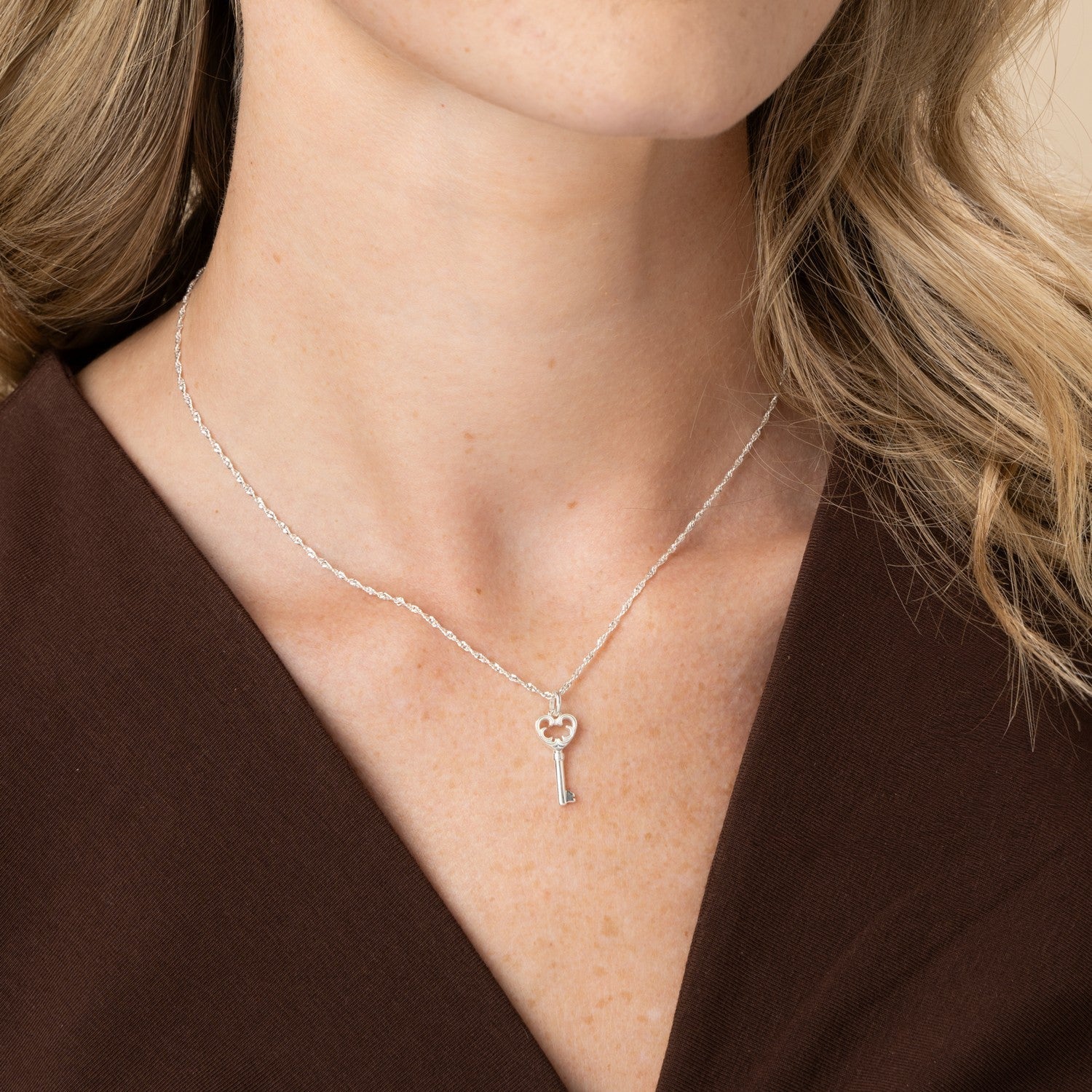 Laura Ashley Emberley Key Necklace N4799