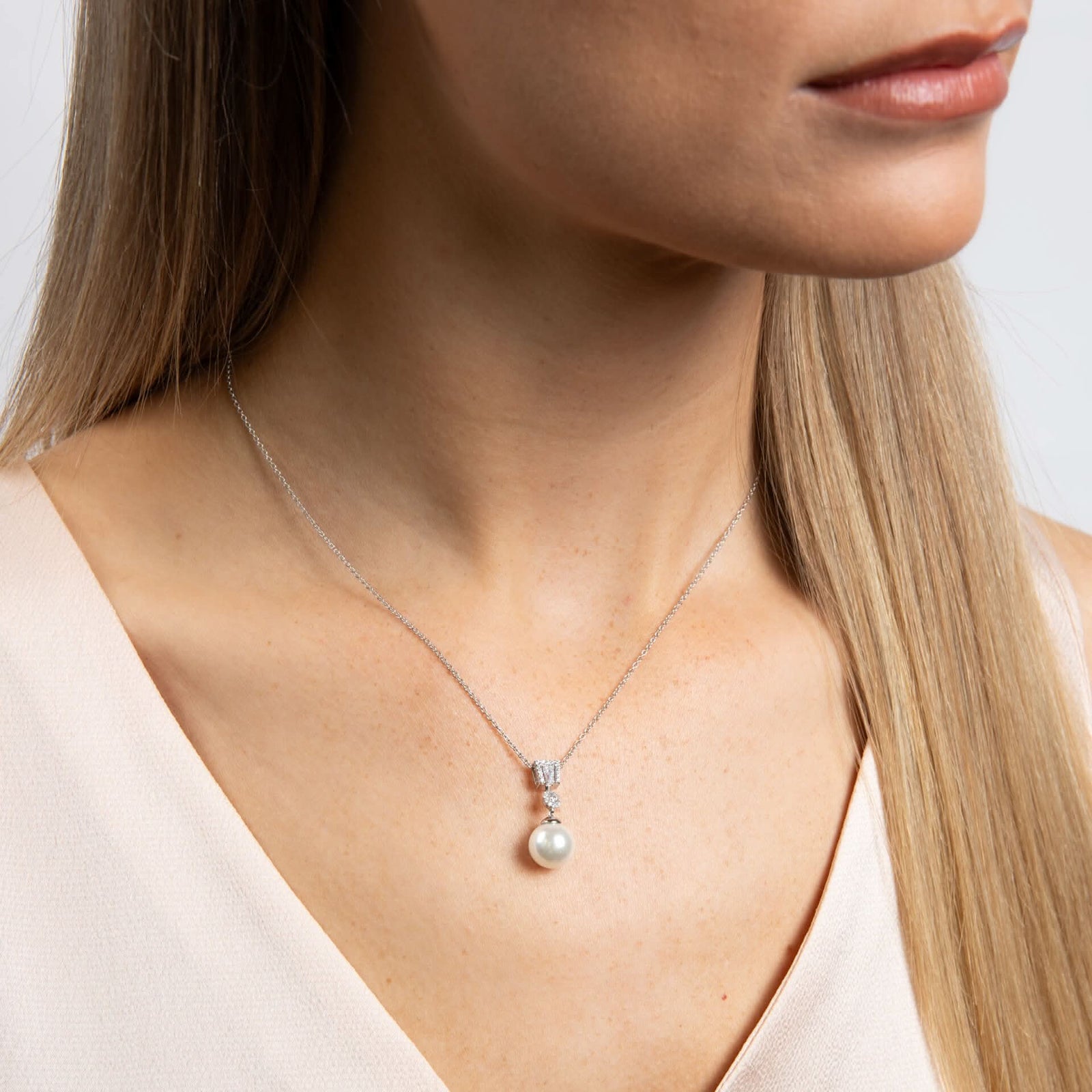 Diamonfire Cubic Zirconia Shell Pearl Drop Pendant P5522