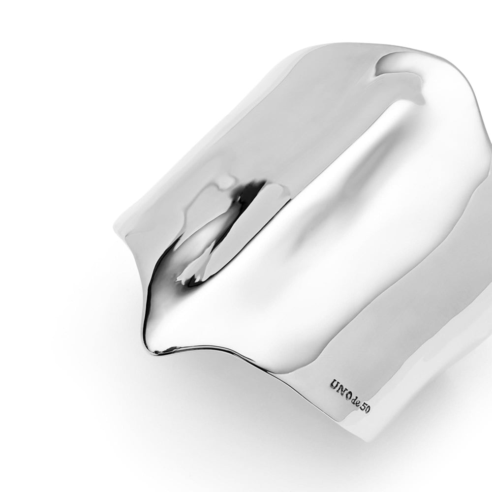 Metal Alloy Rigid Pleated Sterling Silver Stingray Bangle Bracelet PUL2445MTL000