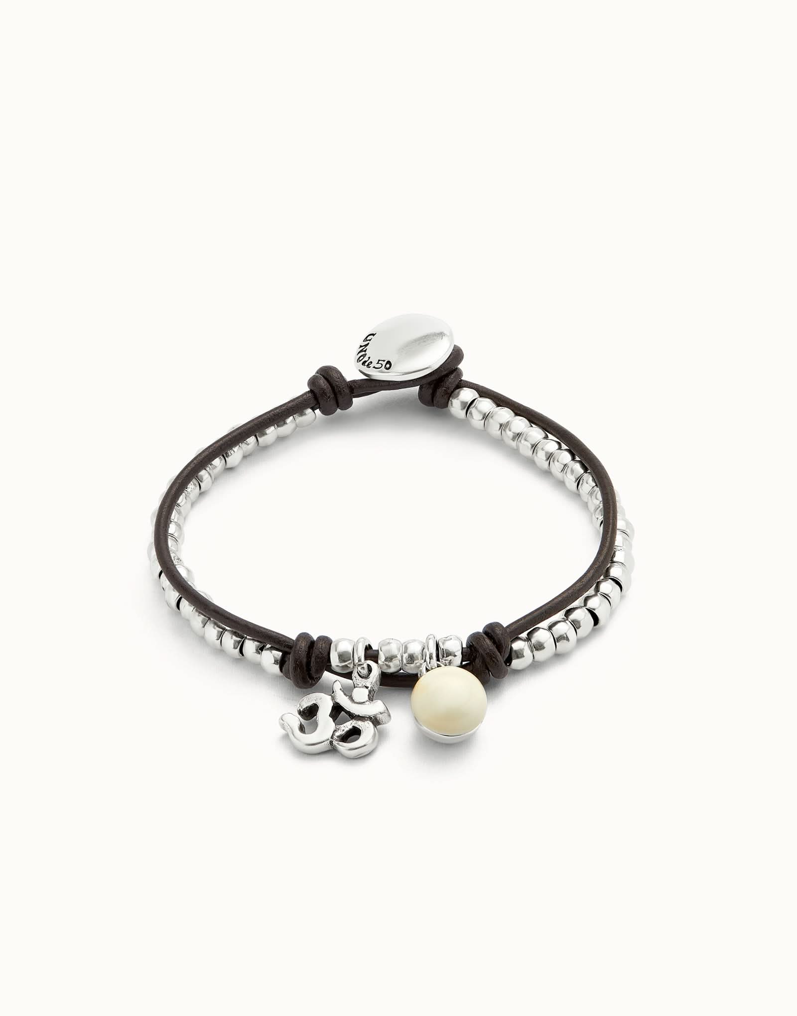 Luxury Sterling Silver Plated Ser Fascinante White Bracelet PUL2531MFLMTL0 showcasing elegant design with leather and ivory Murano glass.