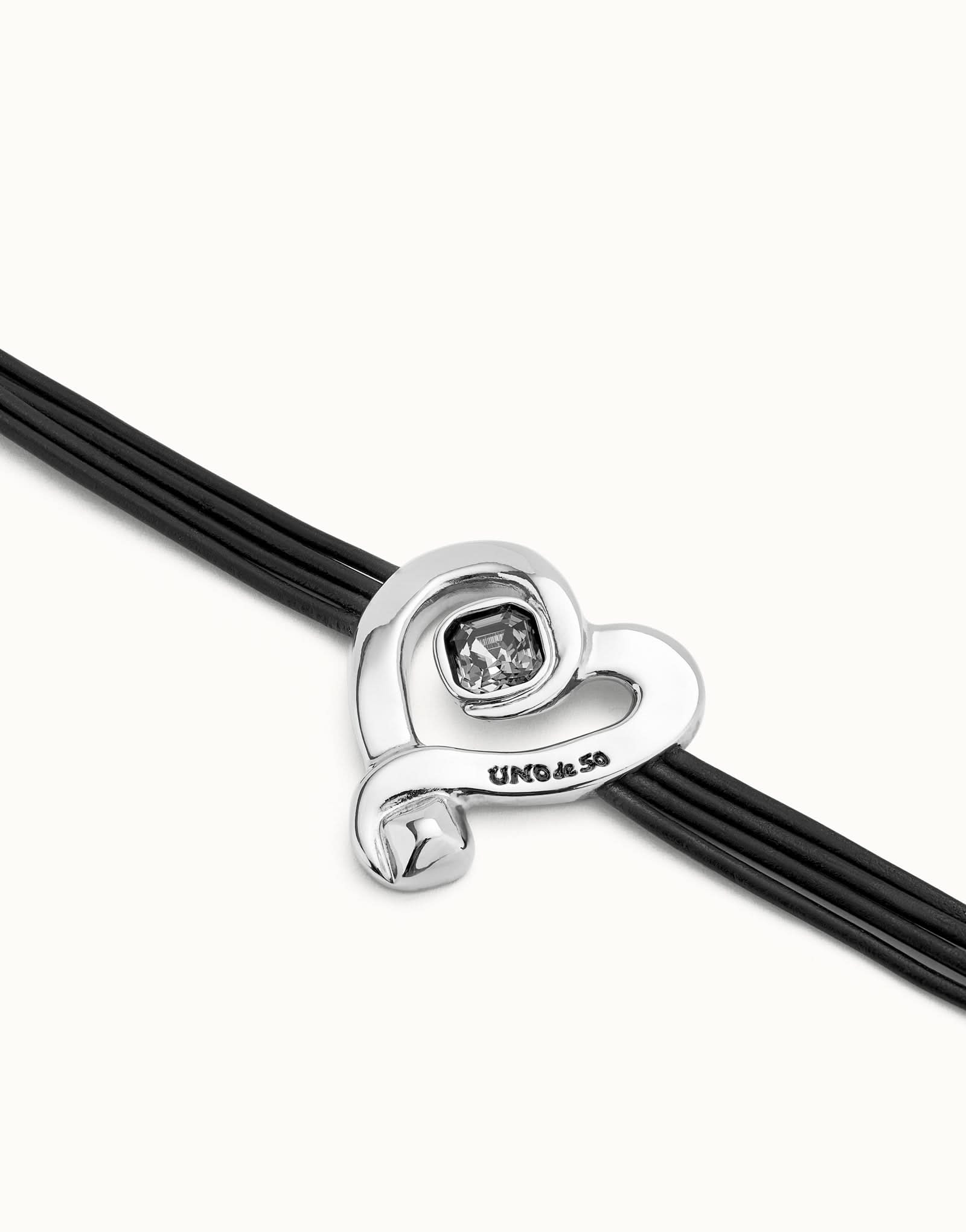 Stunning close-up of the Sterling Silver Plated Ser Expresiva Black Bracelet PUL2542NGRMTL0 showcasing the exquisite craftsmanship and detailing of this luxury bracelet.