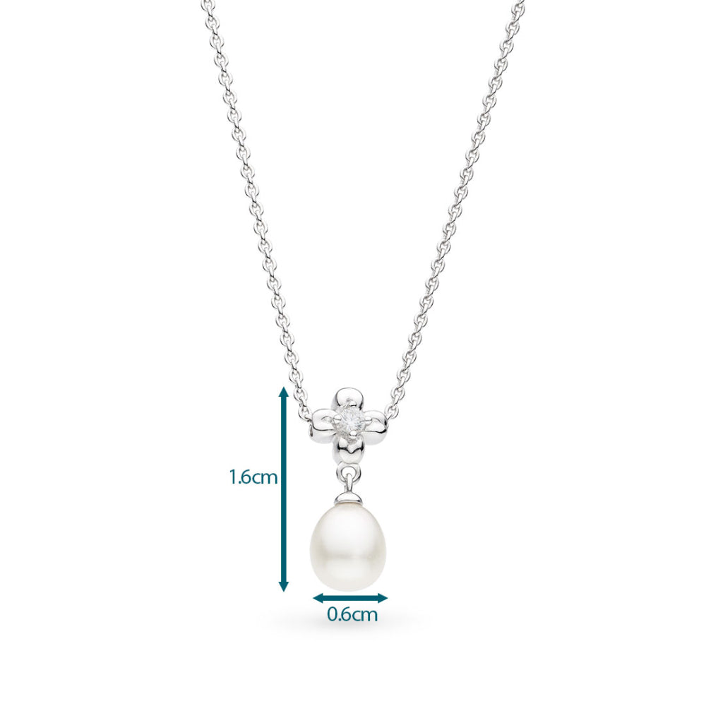 Pearl necklace with measurements on a white background