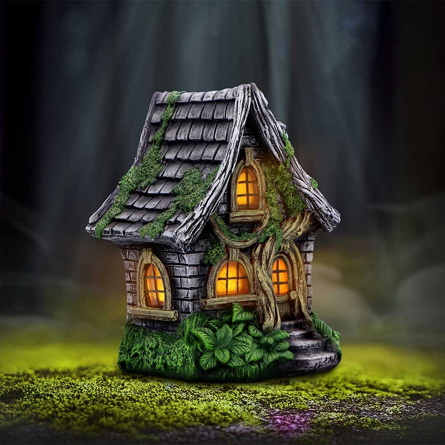 Curly Oak Manor Light Up Fairy House U7035M25
