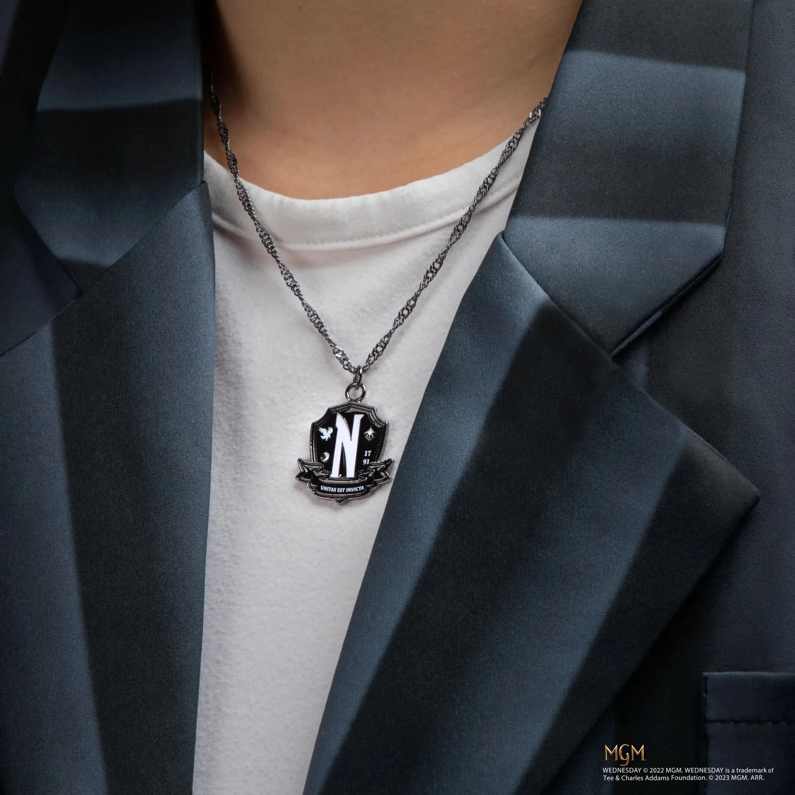 Wednesday Nacklace Nevermore Academy Black MAP3071