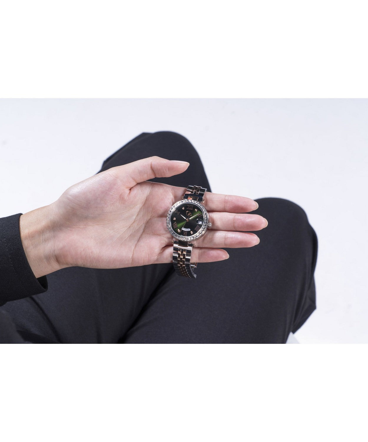 GC Dress Womens Silver & Rose Gold Tone Watch Z01010L9MF