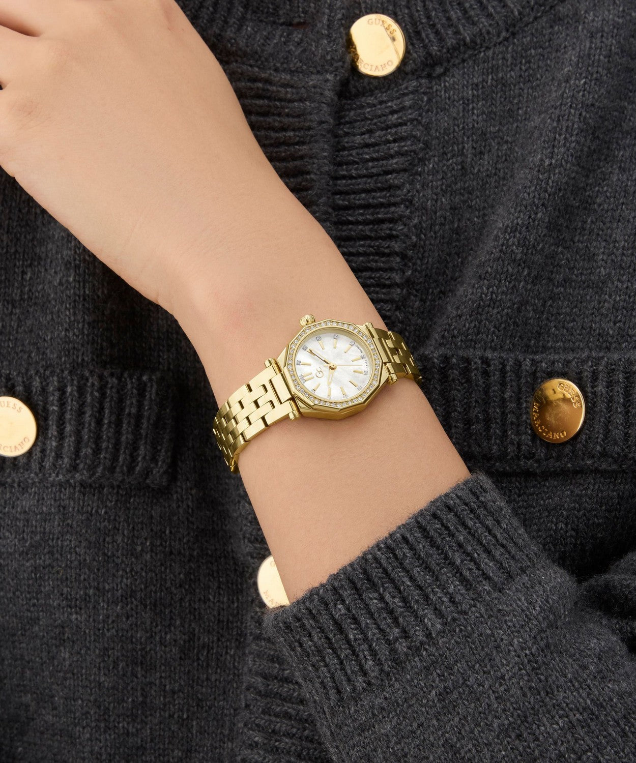 GC Dress Womens Yellow Gold Tone Watch Z54005L9