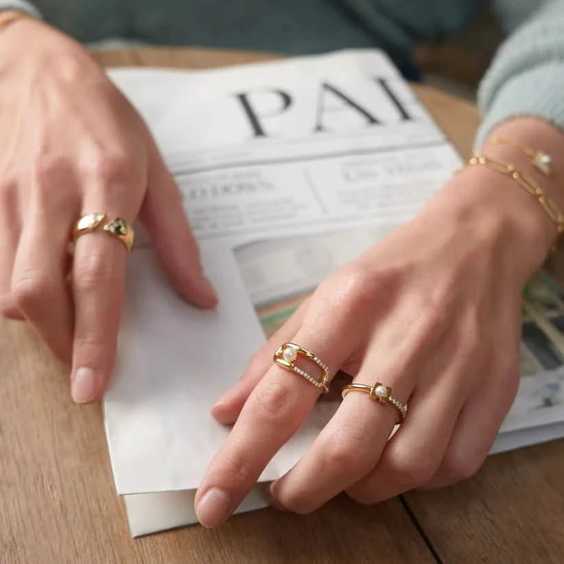 Ania Haie Gold Pearl Sparkle Interlock Ring R054-02G
