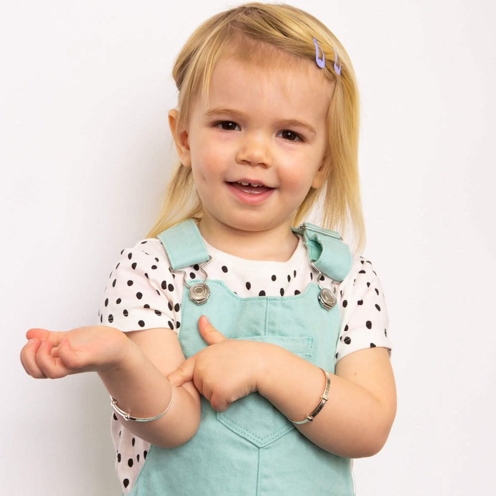 Beginnings Sterling Silver Children's Heart Christening Bangle B4667