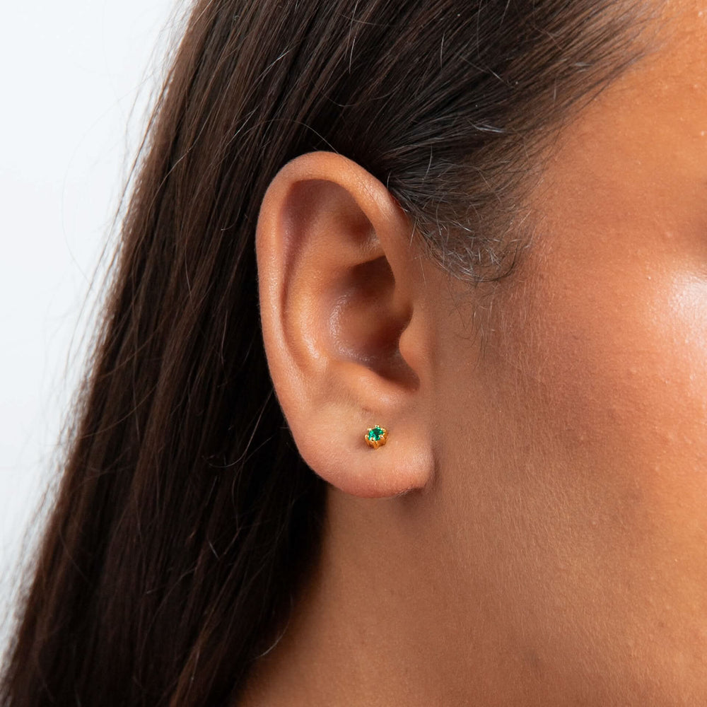 Beginnings Sterling Silver Green Nano Crystal Green Earrings E6469G