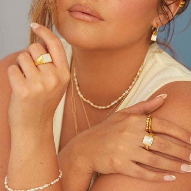 Calm Pearl Square Ring DR247