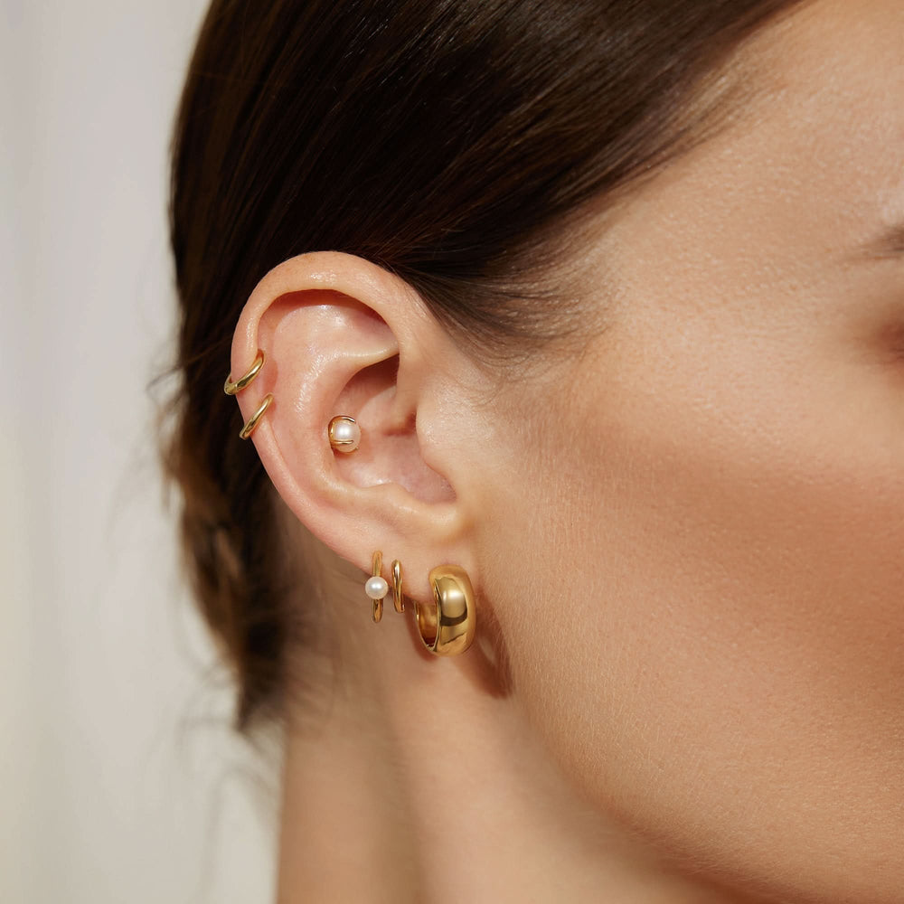 Gold Chubby Medium Huggie Hoop Earrings E064-06G