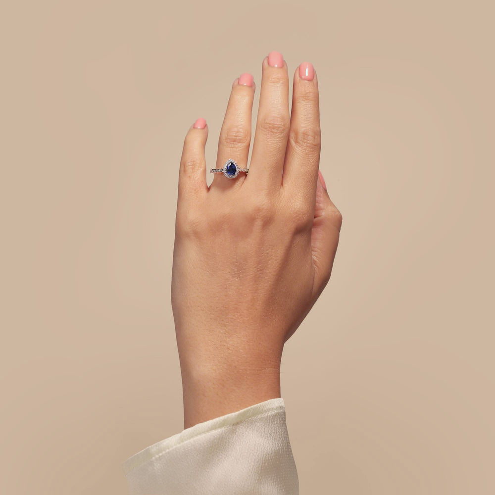 Lyra | 18ct White Gold 0.12ct tw Lab Grown Diamond and Created Sapphire Vintage Ring