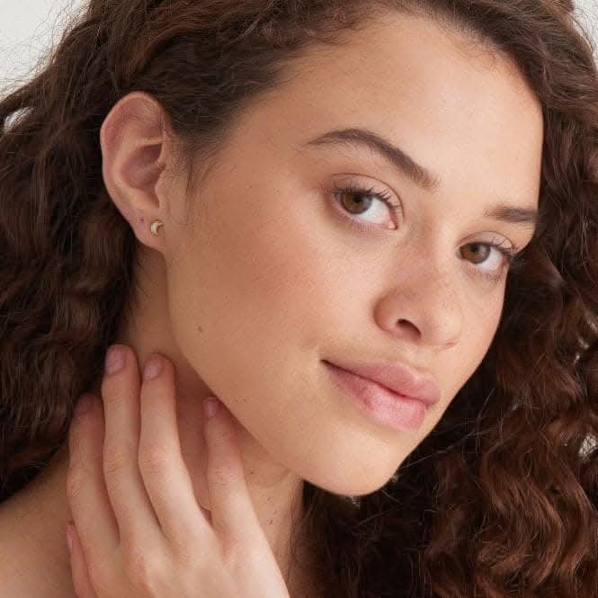 Moon Gold Stud Earrings E030-01G