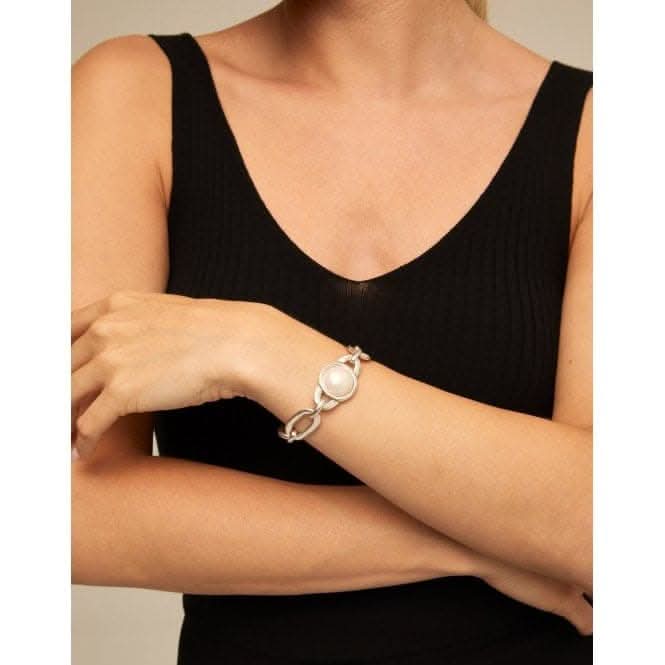 Ovni White Metal Pearl Shell BraceletUNOde50PUL2261BPLMTL0U
