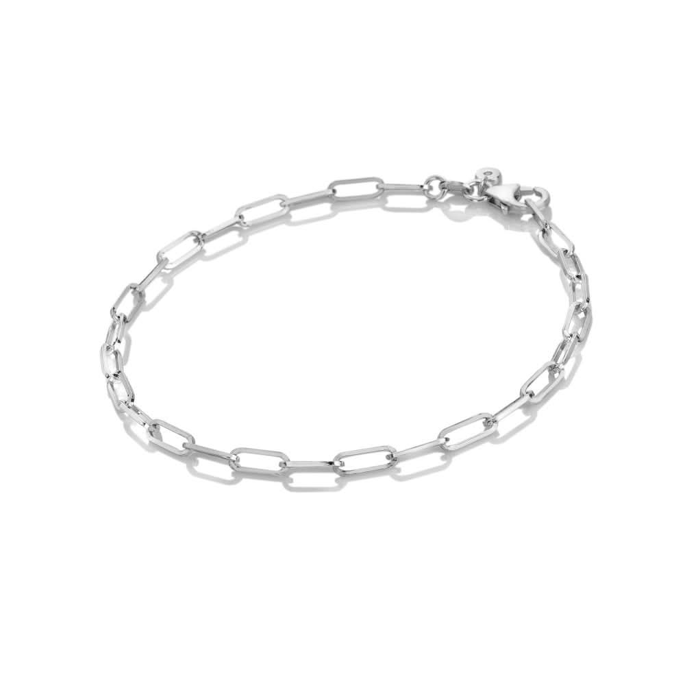 Elegant sterling silver paperclip bracelet featuring an adjustable clasp, ideal for layering and everyday wear.