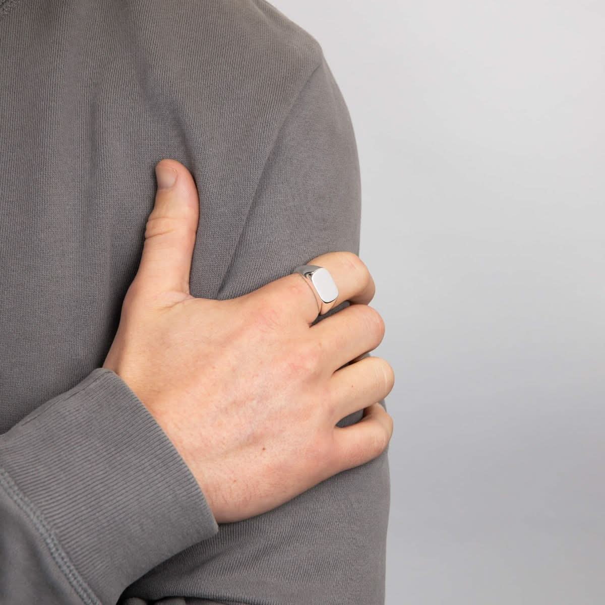 Beginnings Sterling Silver Men's Signet Ring R3367