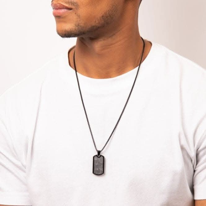 Stainless Steel Carbon Fibre Dog Tag Necklace N4588Fred BennettN4588
