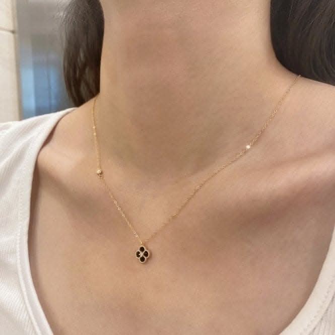 Sterling Silver Rose Gold Plated Black Lucky 4 Leaf Necklace ERLN031Ellie Rose LondonERLN031