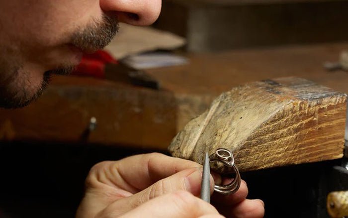 Unveiling the Mastery: Swarovski Jewellery Craftsmanship Explained - Acotis Diamonds