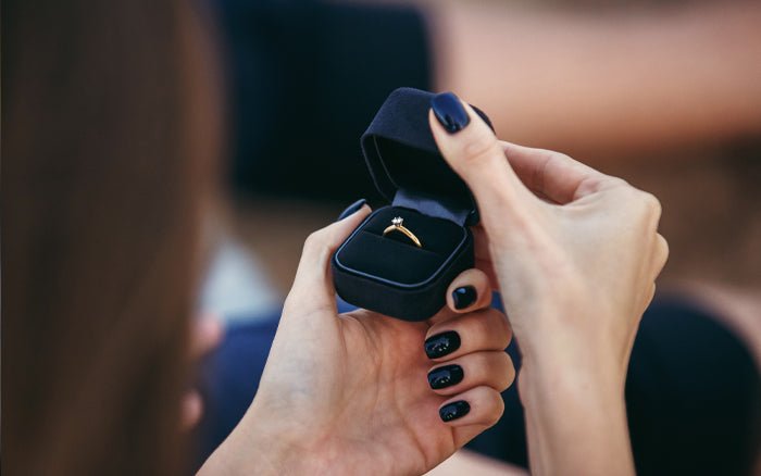 Crafting Your Perfect Engagement Ring: A Comprehensive Guide - Acotis Diamonds