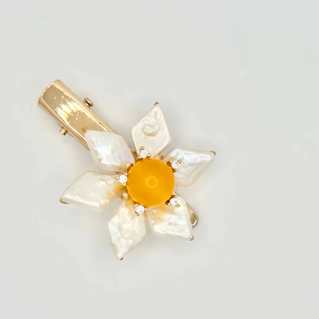 Sunny Baroque Pearl Floral Hair Clip