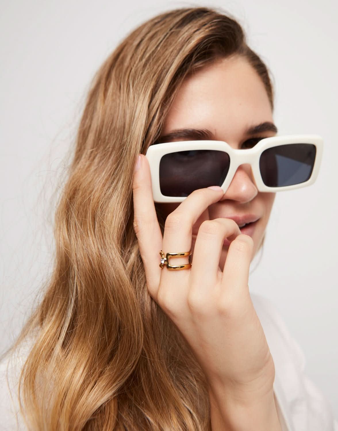 18k Gold Plated Ser Indomable White Ring ANI0816BLNOROUNOde50ANI0816BLNORO12