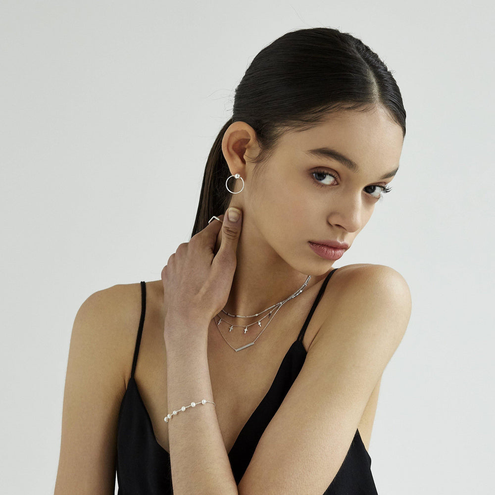 Cross charm necklace