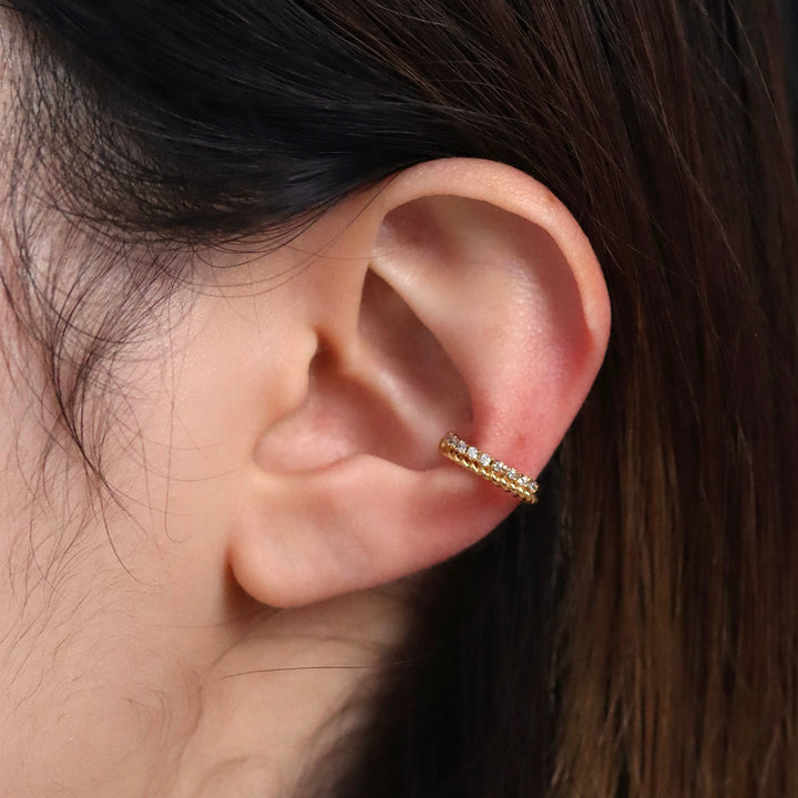 Simple Line Sparkle Ear Cuff-1