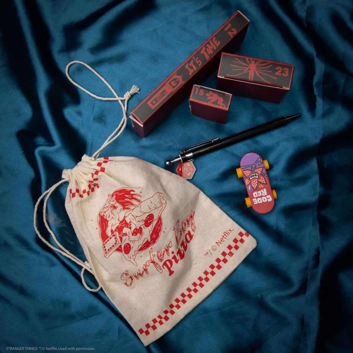 Stranger Things Deluxe Advent Calendar 2024 CR2082