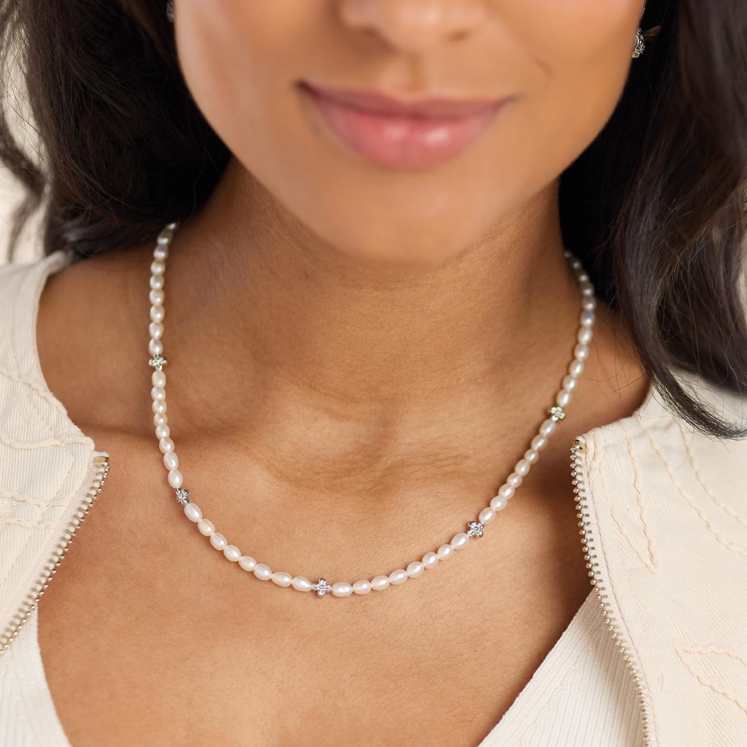 Kit Heath Blossom Flyte Honey Flower Rhodium Rice Pearl 18 Station Necklace 90332FP