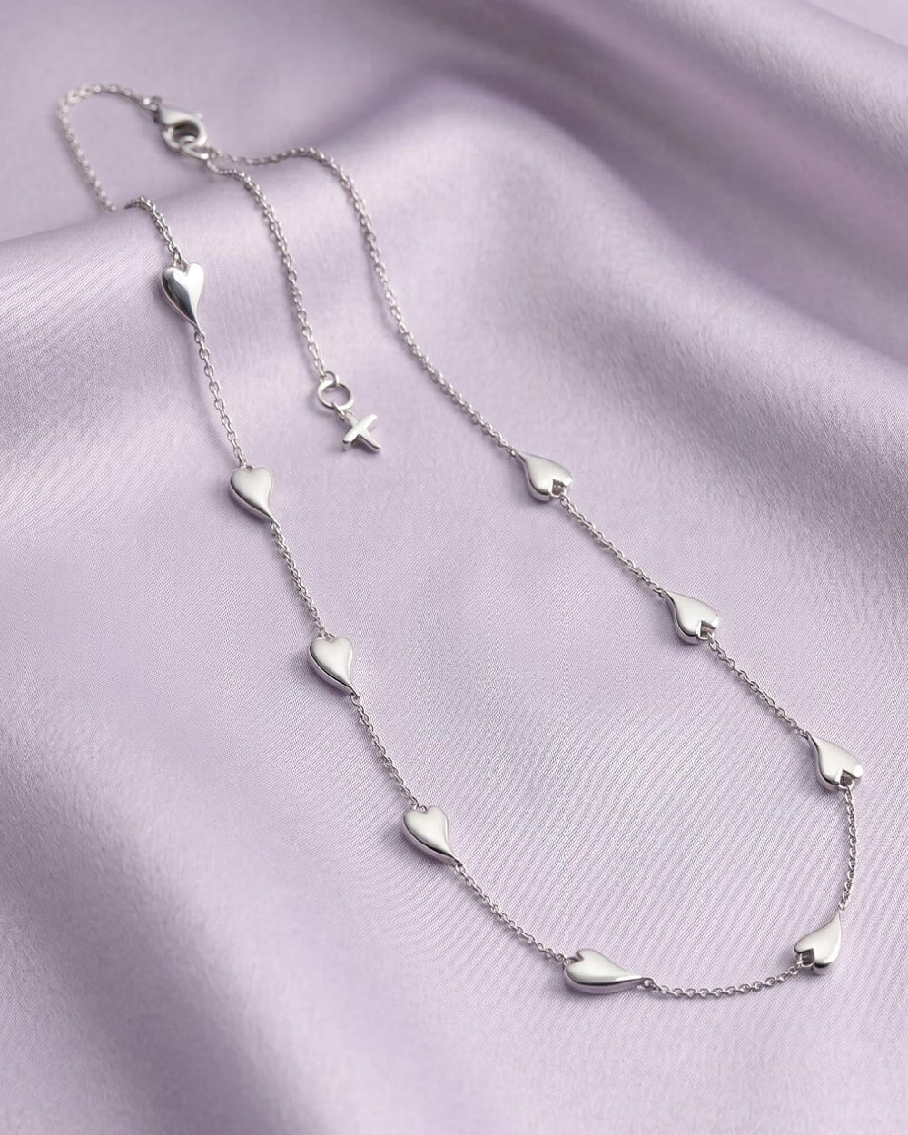 Kit Heath Desire Kiss Heart 18? Station Necklace 90501RP