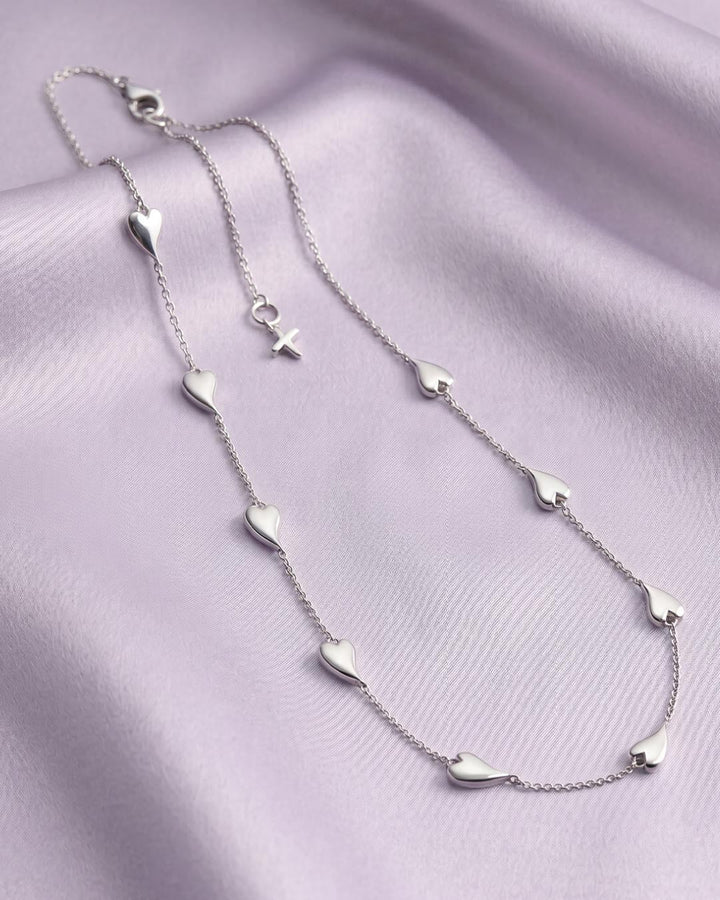 Kit Heath Desire Kiss Heart 18? Station Necklace 90501RP