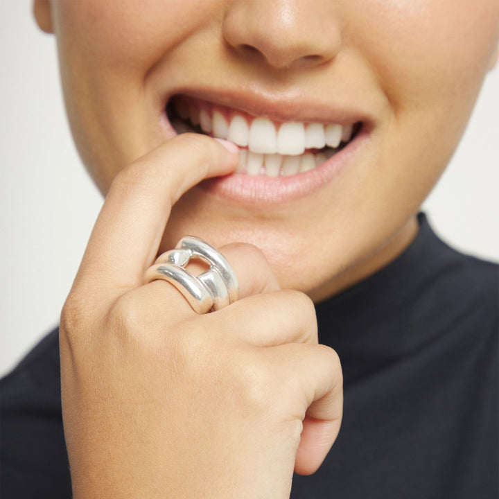 18K Gold Alloy In The Shape Of A Tube Ring ANI0863MTL000