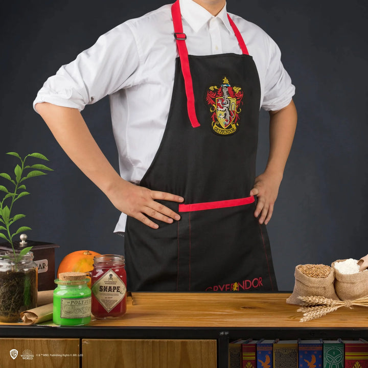 Harry Potter Apron - Gryffindor CR4111